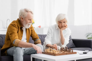 Os benefícios do jogo de xadrez para idosos